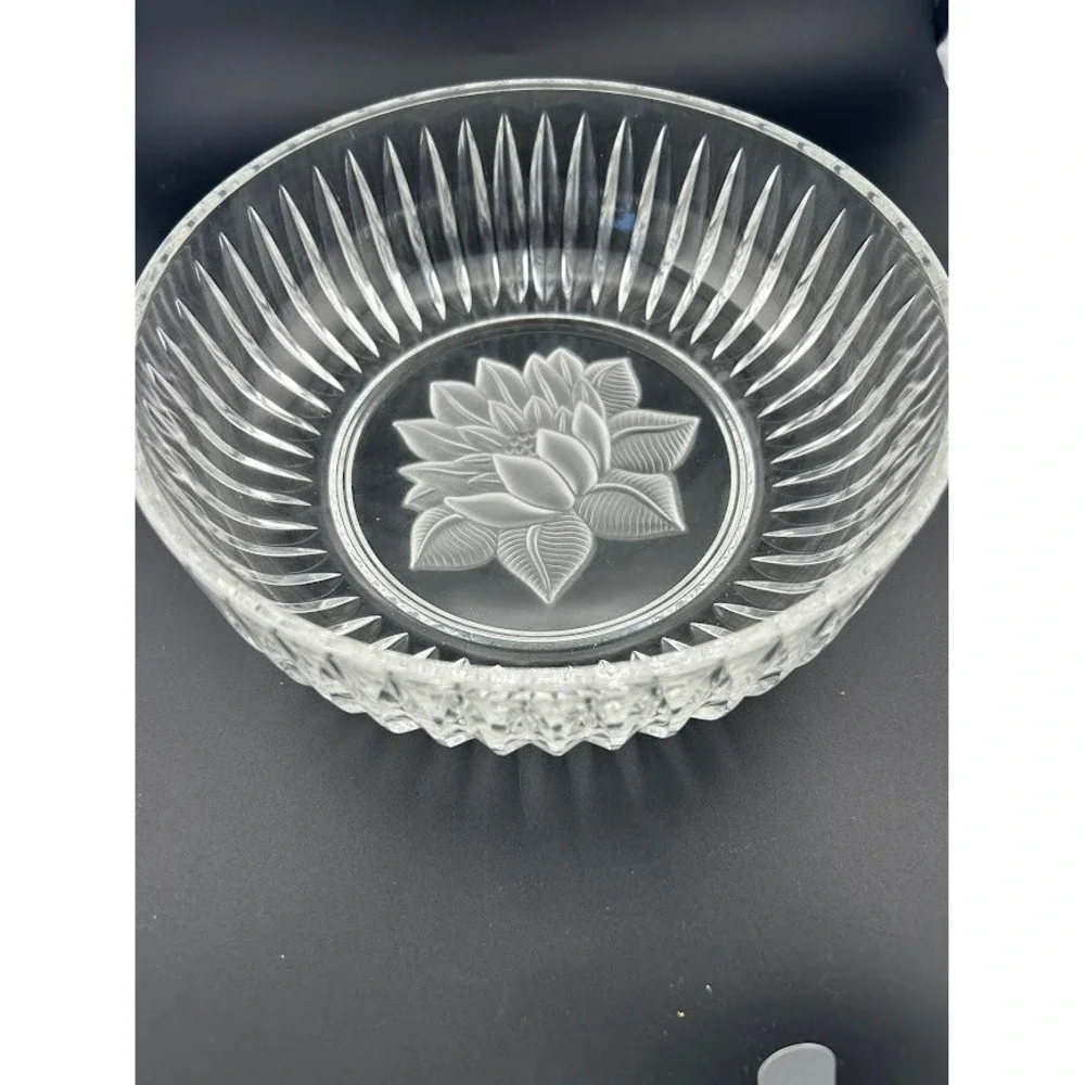 Vintage Cut‎ Crystal Bowl With Etched Floral Lotus Design 8